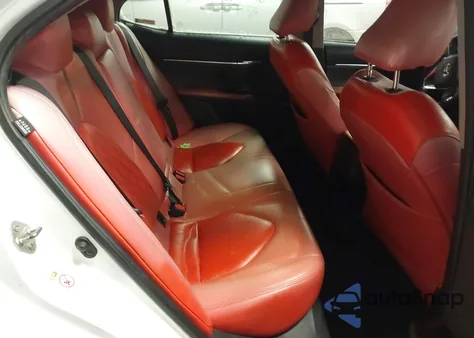 2019 Toyota Camry Xse z USA, uszkodzony, nr VIN 4T1B61HK9KU765962